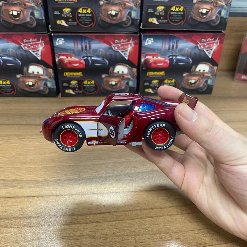Disney Toy Story 3 Model Car Lightning Mcqueen Metal Diecast With Lights Inertial Pull-Back Wheel Spit Out Your Tongue Cars Toys